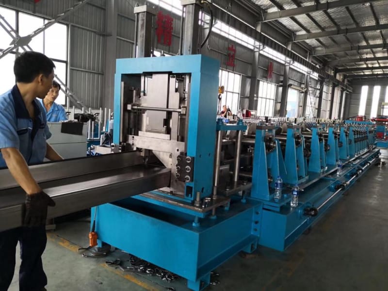 Z型鋼成型機設備生產線