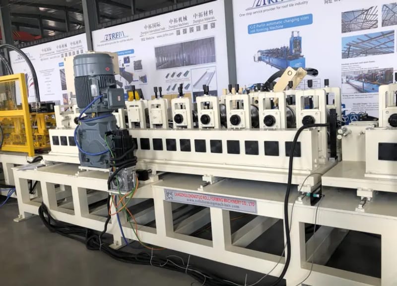 高速全自動隔墻龍骨設備生產(chǎn)線