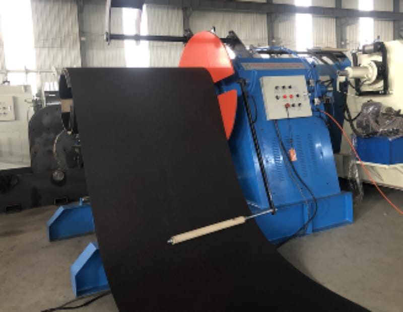 仿古琉璃瓦壓瓦機(jī)設(shè)備