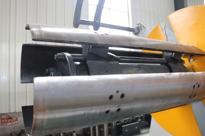 中拓機(jī)械 - 移動(dòng)式開卷機(jī)：便攜之力，開啟新篇章