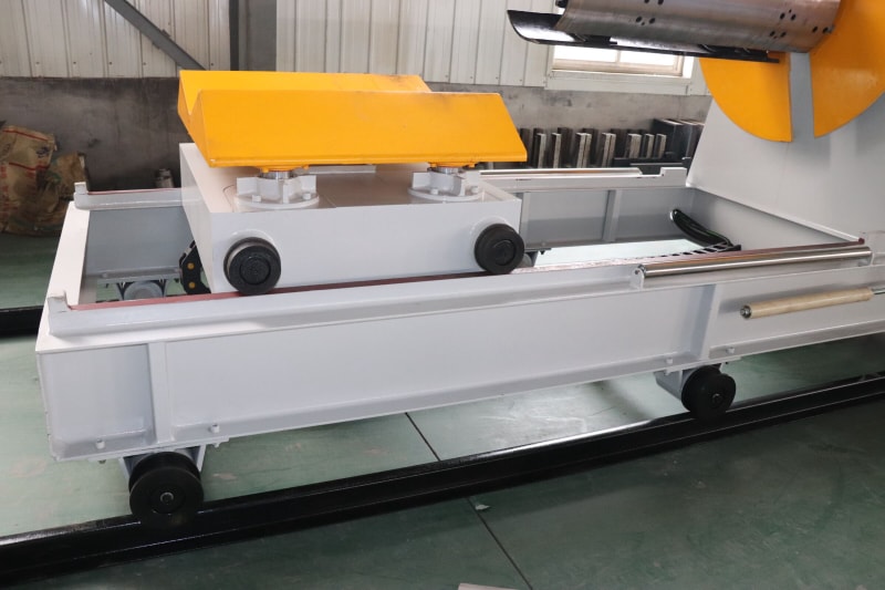 中拓機(jī)械 - 移動(dòng)式開卷機(jī)：便攜之力，開啟新篇章