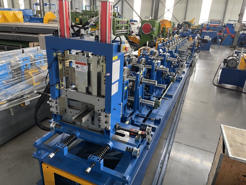 中拓機械出口印度尼西亞的橫剪線設備