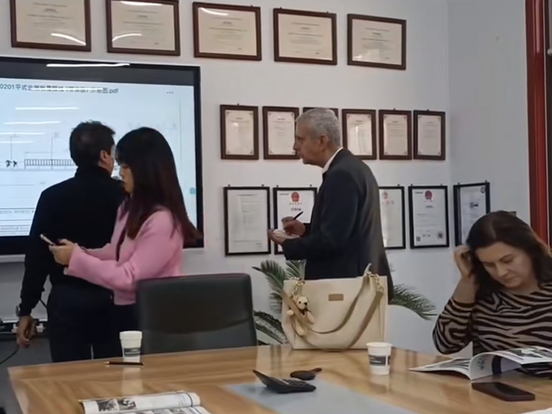 2025中拓冷彎開年大捷！新年新征程中拓冷彎門框機(jī)敲開西班牙市場(chǎng)大門