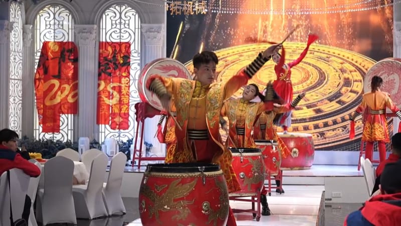 蛇年伊始萬象更新，中拓機械正月初八開工大吉，開啟冷彎行業(yè)新征程